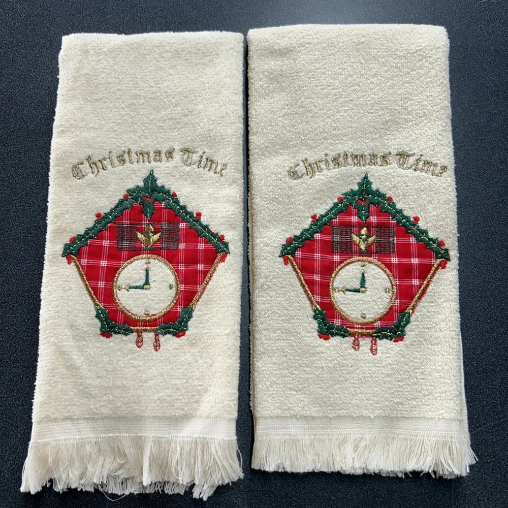 Vintage Christmas Dish Kitchen‎ Towels Embroidered Christmas Cuckoo Clock